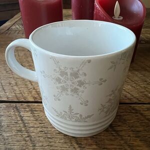 Le Creuset Snowflake